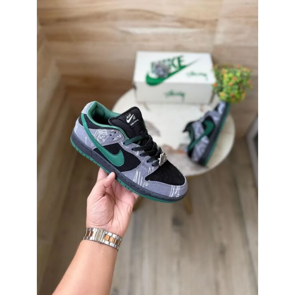 Stylish First Copy Nike Sb Dunk There Skateboard Shoes (SUP7360) - Image 2