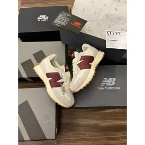 New Balance 327 Shoes